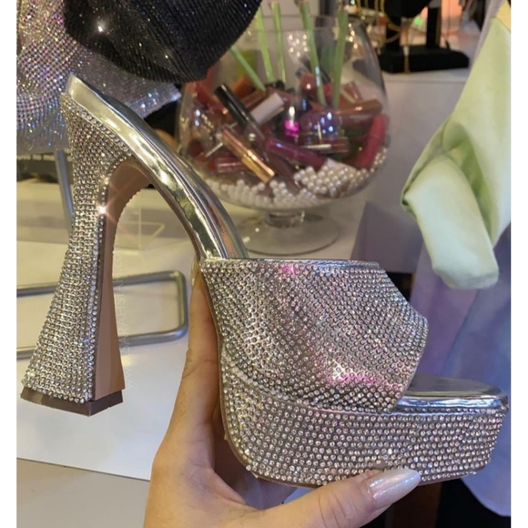 𝙇𝙖𝙨𝙩 8.5 & 10🖤𝑭𝒆𝒆𝒍 𝑻𝒉𝒆 𝑵𝒊𝒈𝒉𝒕 -𝐒𝐢𝐥𝐯𝐞𝐫 𝐃𝐢𝐚𝐦𝐨𝐧𝐝 - Picture 5 of 9